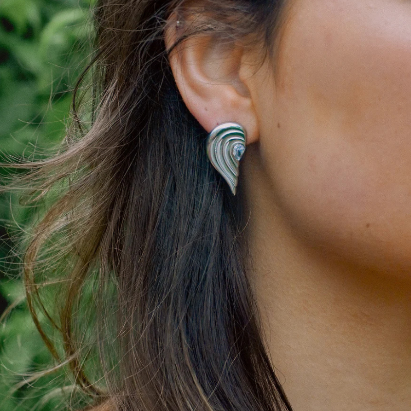 Romantic Broken Heart Earrings - Perfect for Valentine's Day