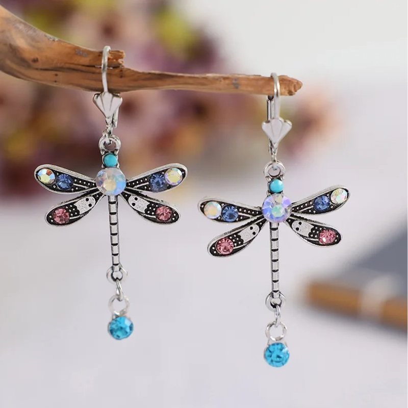 Stylish Silver Dragonfly Earrings with Elegant Cut