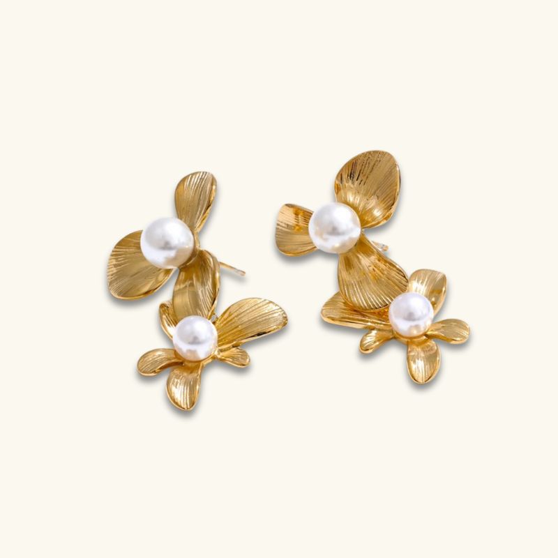 Golden Flower Earrings with Pearls - Jean
