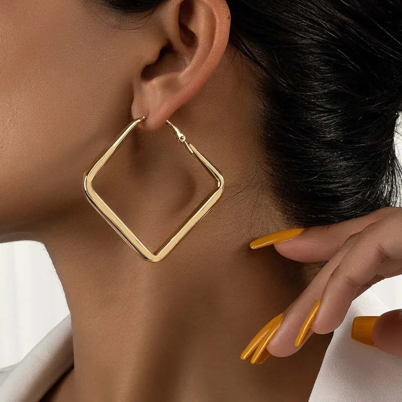 Selina | Elegant Square Carved Earrings