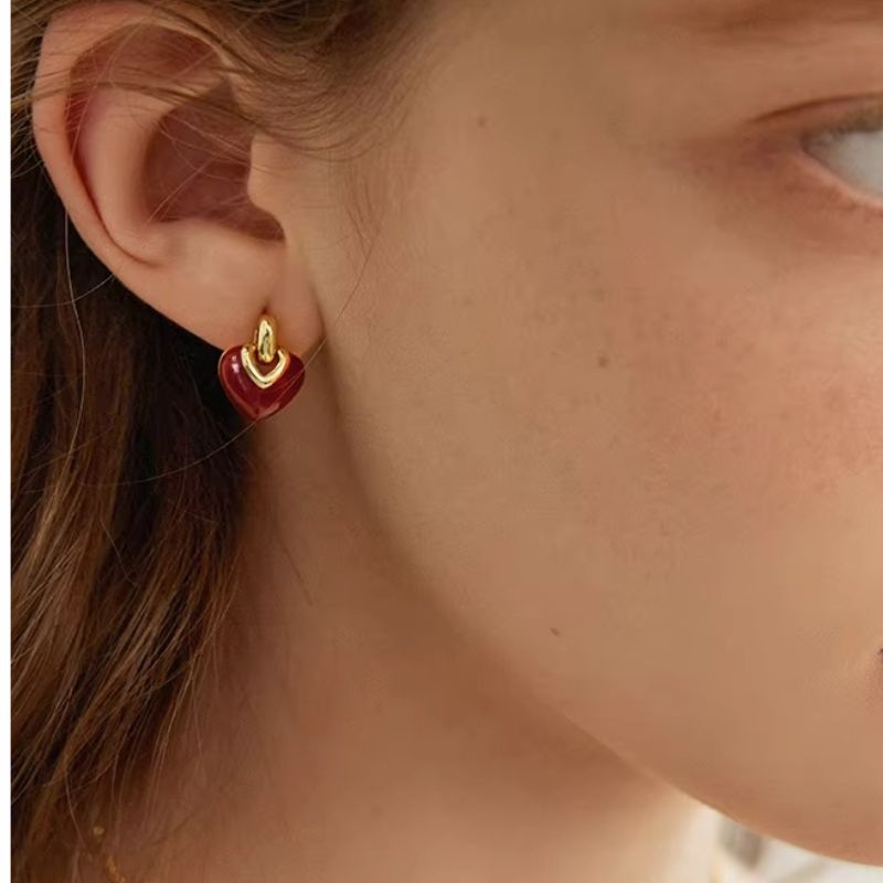 Elegant French Love Earrings - Naomi for a Stylish Look