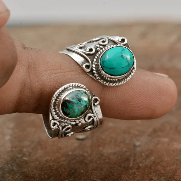 Adjustable double rings with turquoise border