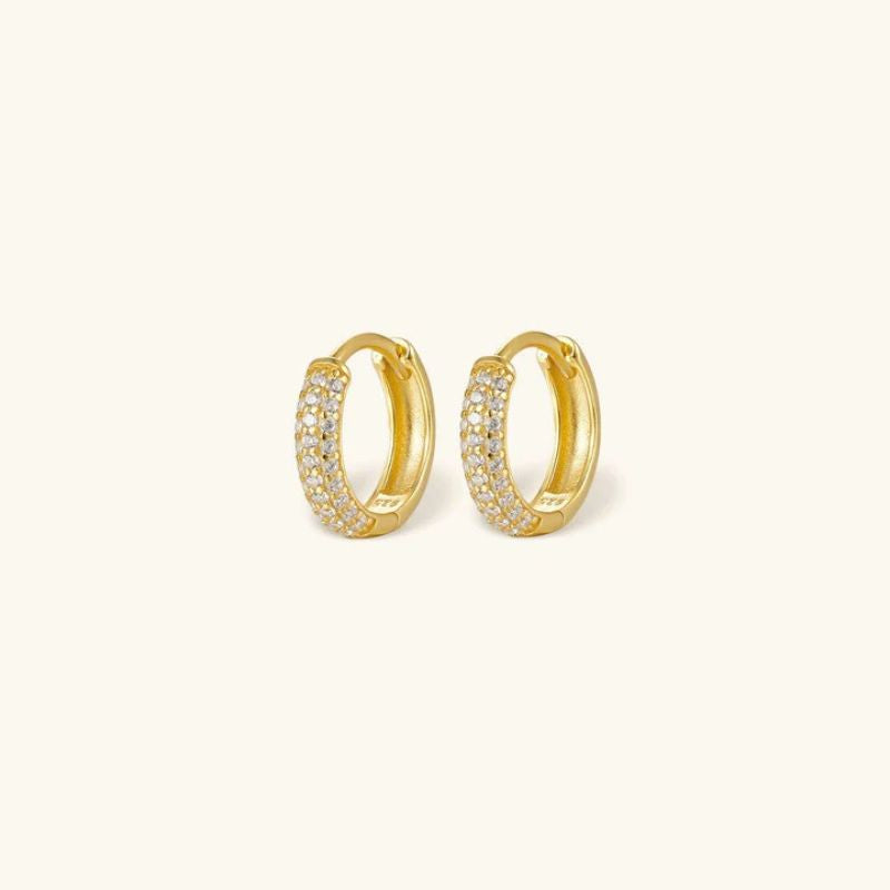 Stylish Chunky Pavé Hoop Earrings – Elegance and Charm in One Set