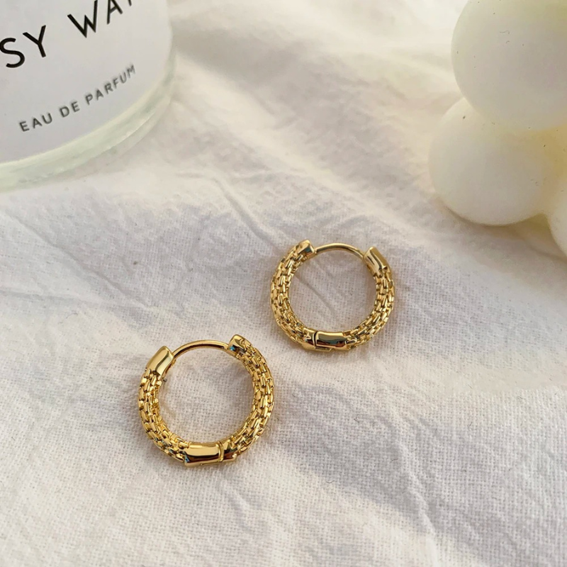 Stylish Luxury Gold Chain with Hoop Earrings - Ava