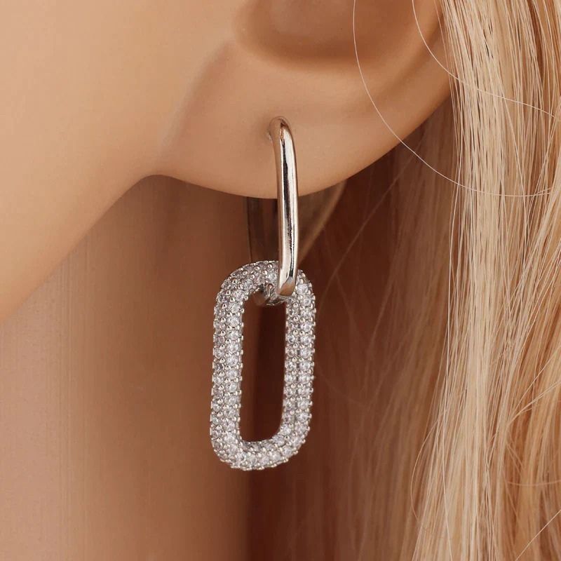 Elegant Square Earrings with Sleek Finish - Sisi