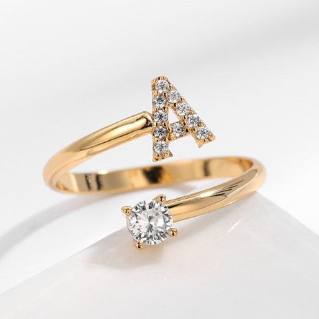 Elegant initial rings for women - Fien style