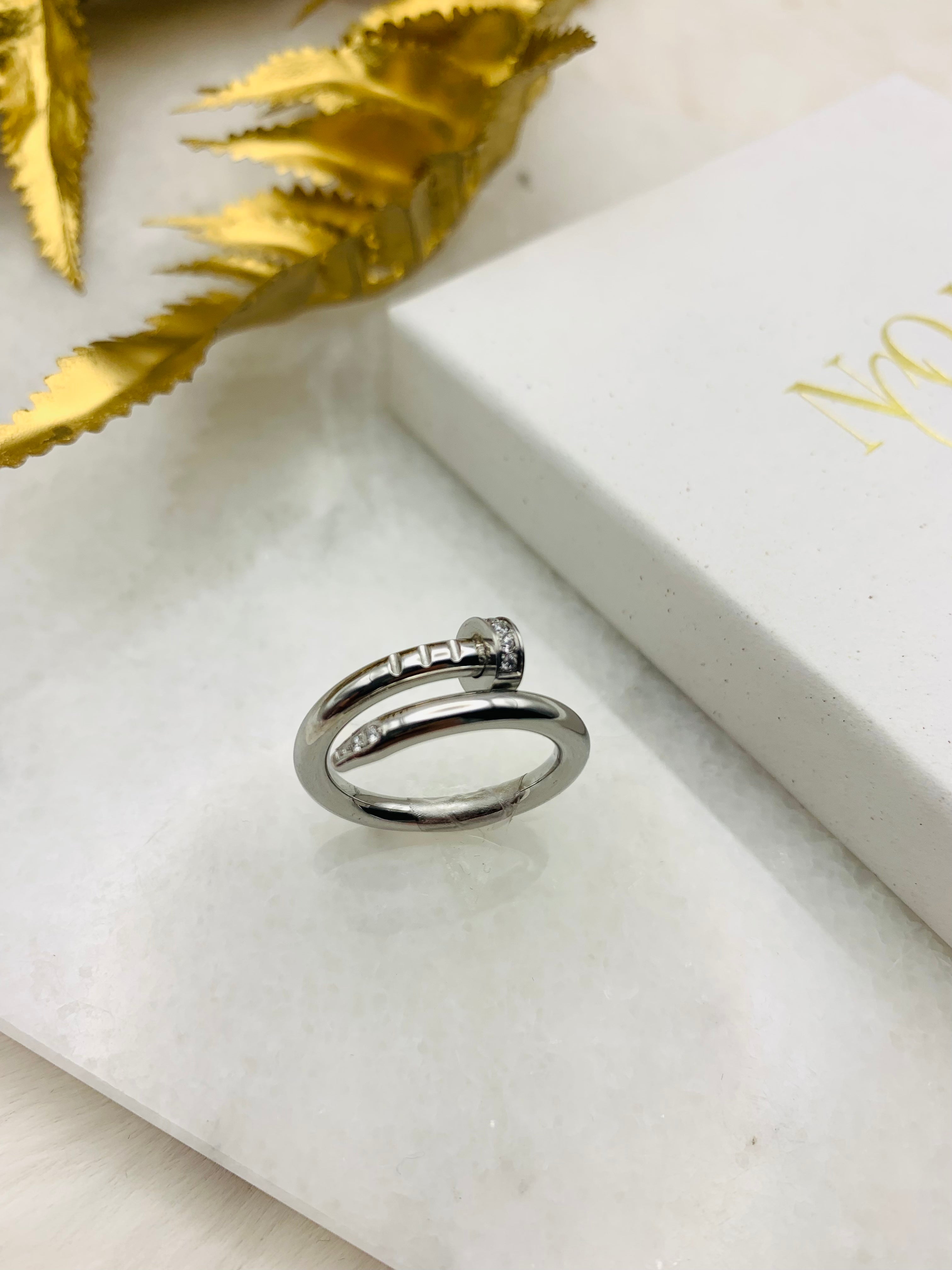 Crystal Zircon Screw Rings for Girl - Elegant and Shiny Jewelry Accessory