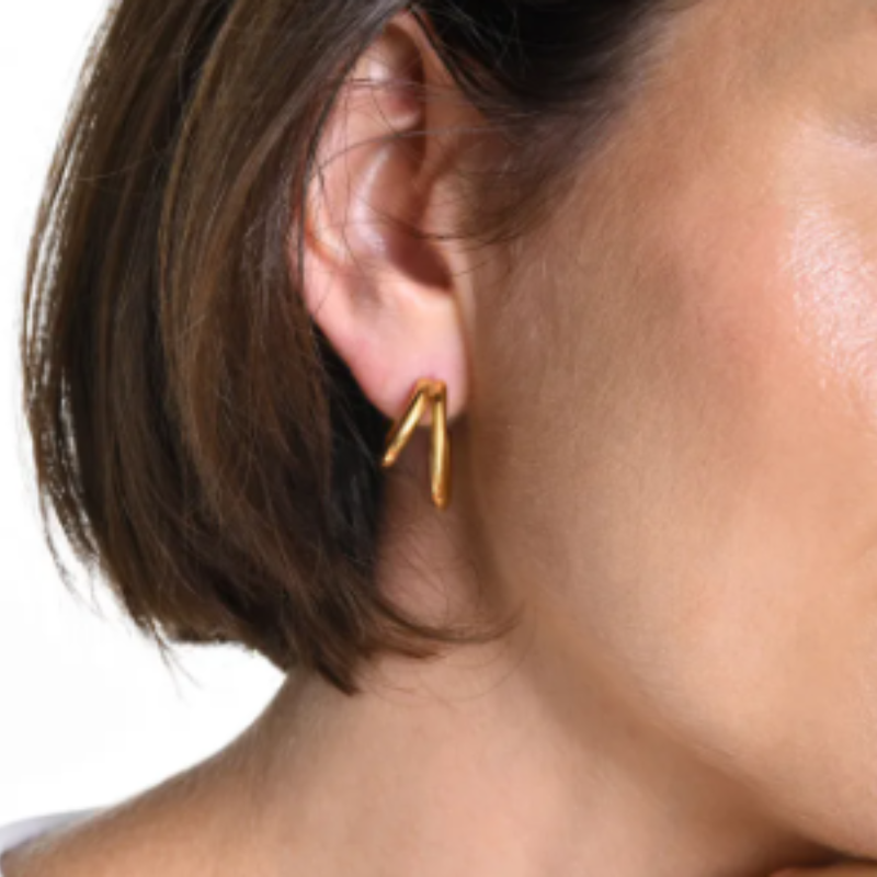 Elegant Double-Layered Stud Earrings – Nora for a Stylish Look