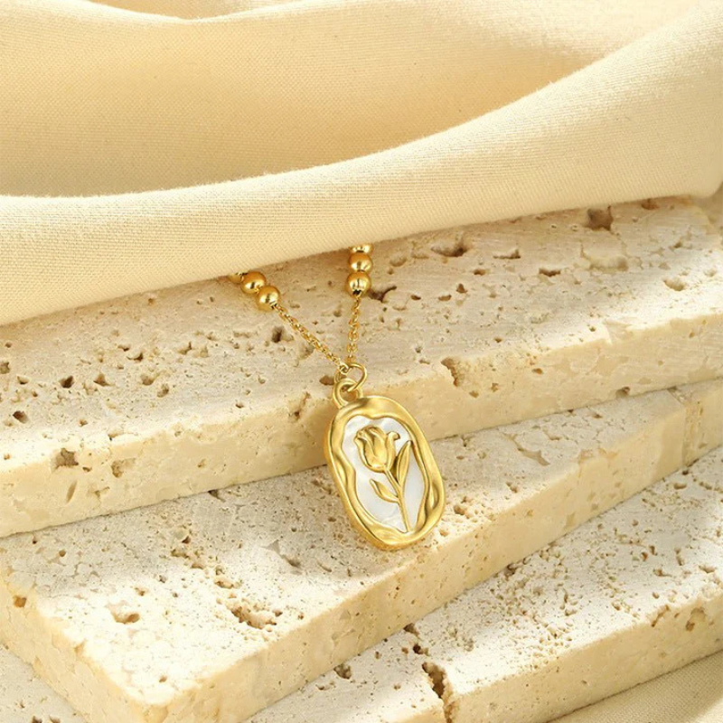 Elegant Gold Rose Pendant Necklace - Penelope, the perfect jewelry set for a stylish look