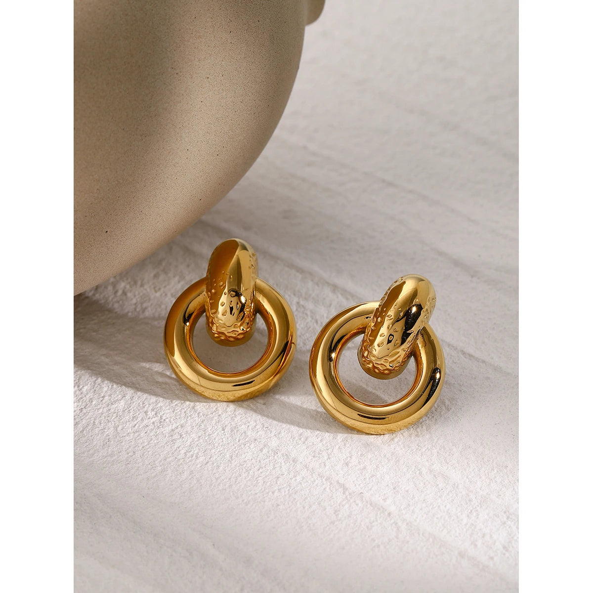 Elegant Naomi Hoop Earrings with Chain Design