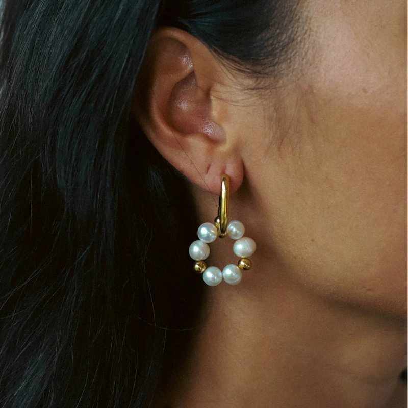 Stylish Pearl Bengelen Earrings - Lana for an Elegant Look