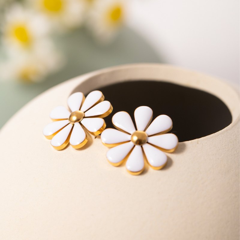 Chic and Elegant Flower Stud Earrings - Everly