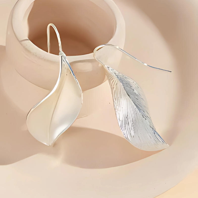 Ely Vintage Silver Pyramid-Shaped Earrings - Timeless Elegance