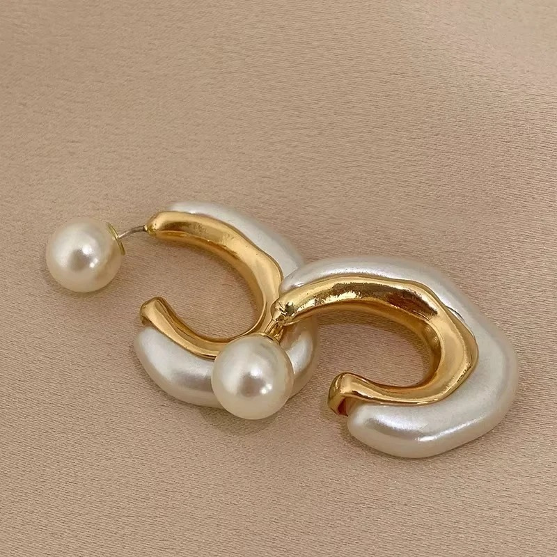 Elegant Irregular C-Shape Pearl Earrings – Eudora