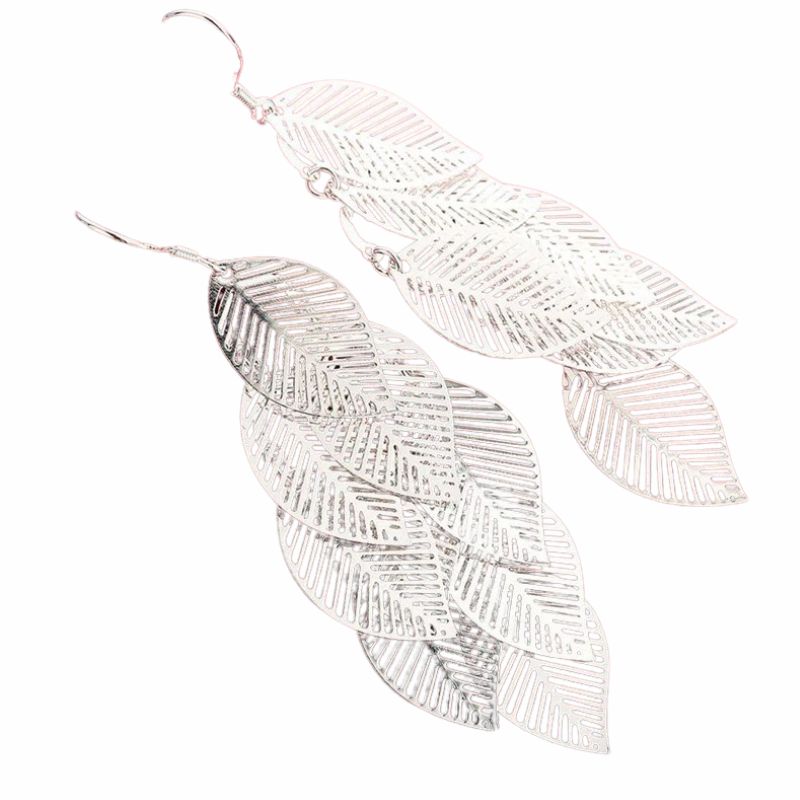 Elegant Layered Pearl Earrings with Exquisite Details – Bira