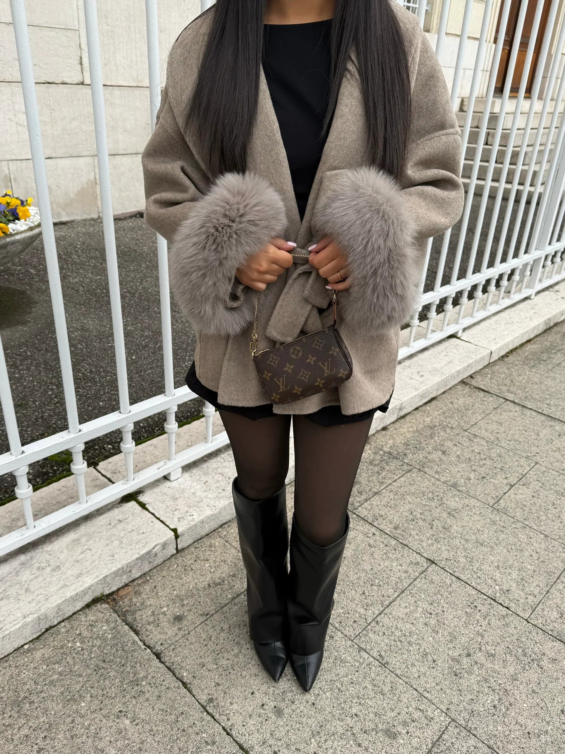 The Amara wool coat