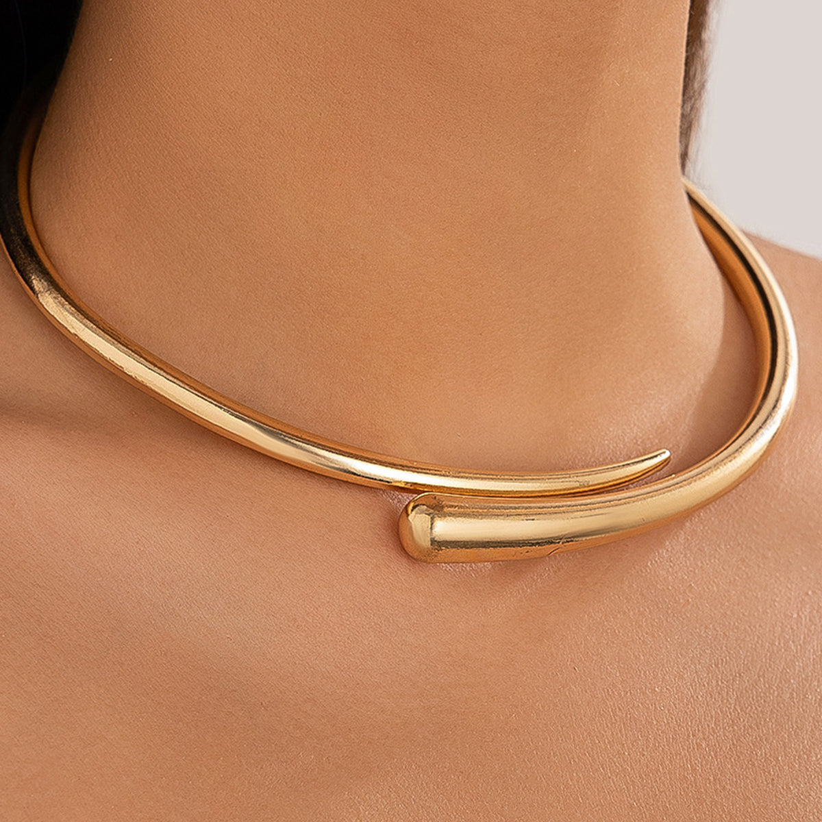 Golden Water Drop Open Choker – Minimalist Women's Necklace