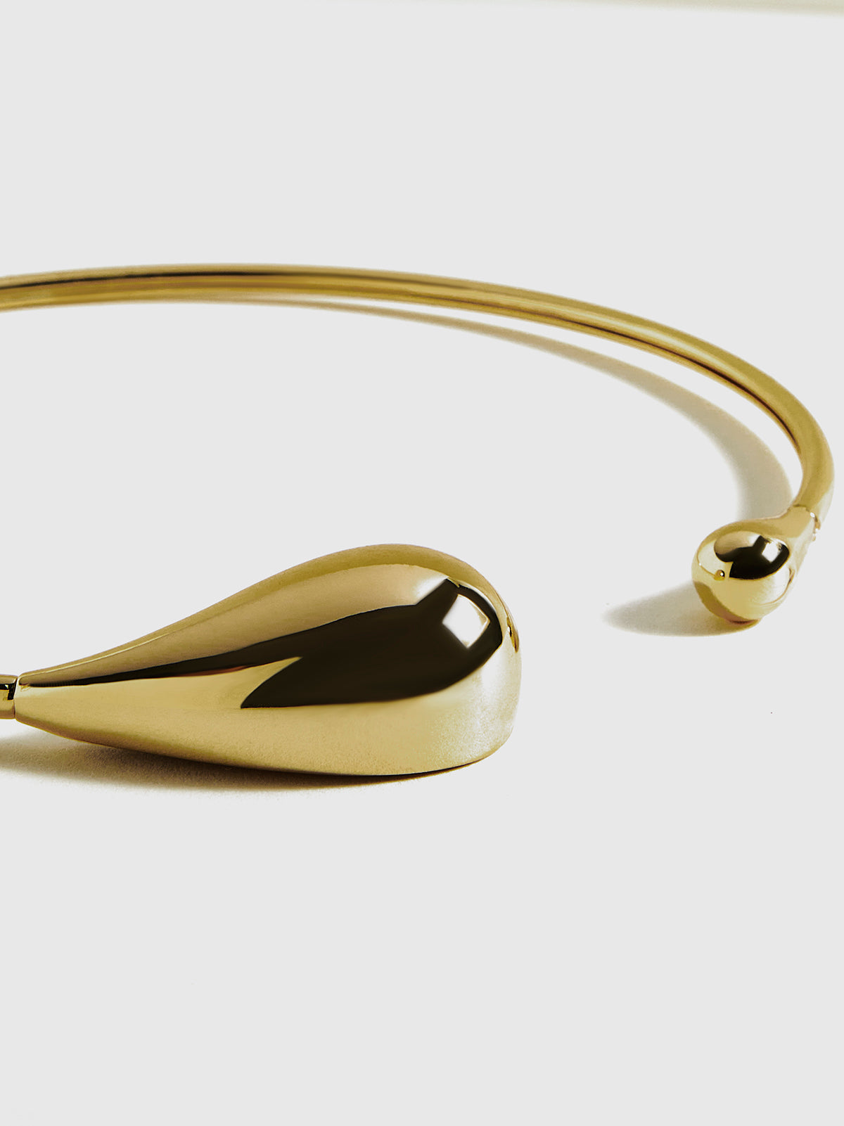 Elegant Sustainable Waterspiegel Necklace