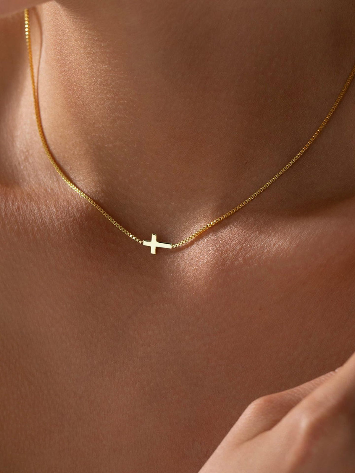 Sarah | Elegant Mini Cross Necklace