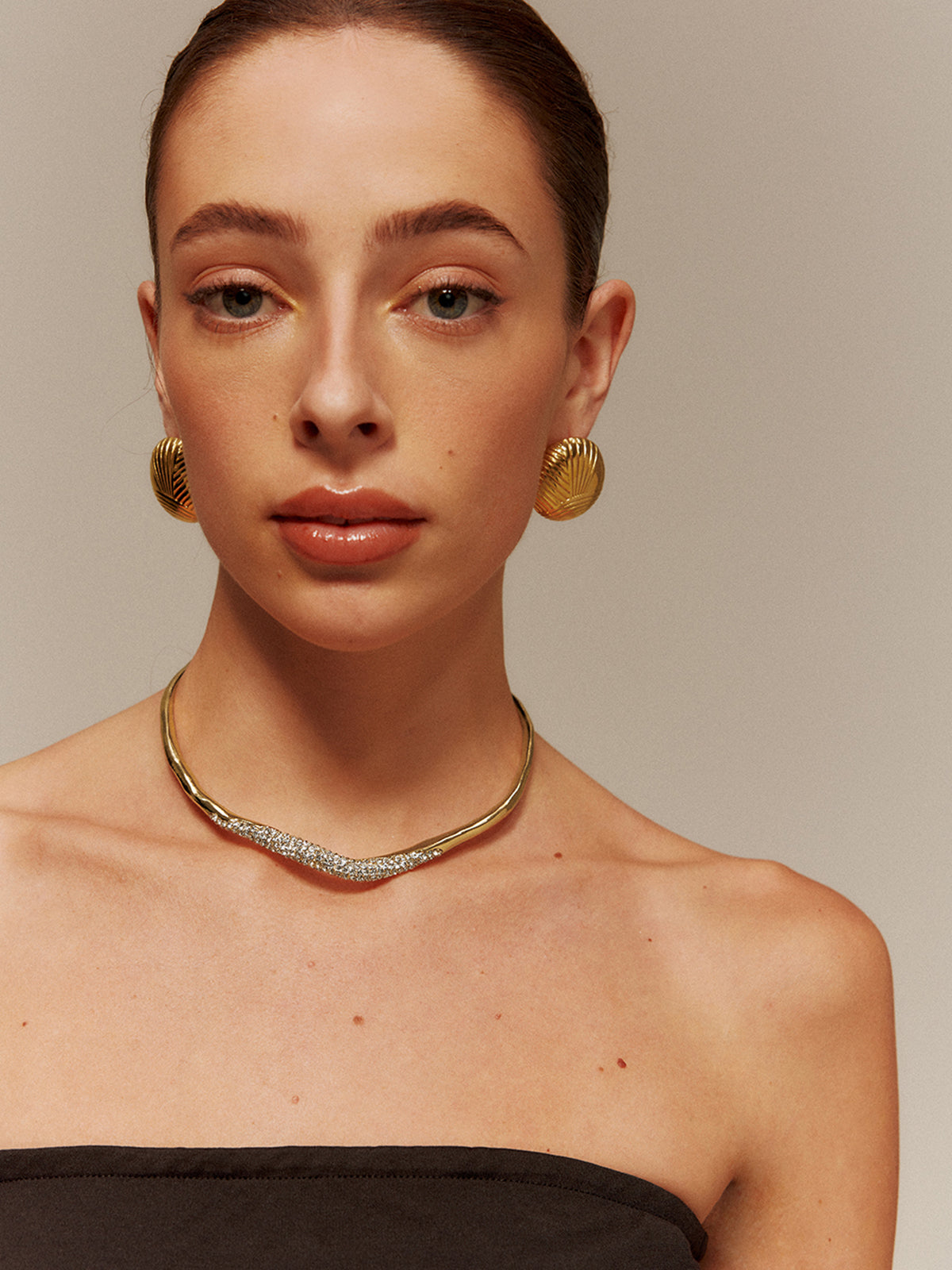 Irregular Zircon Choker Necklace