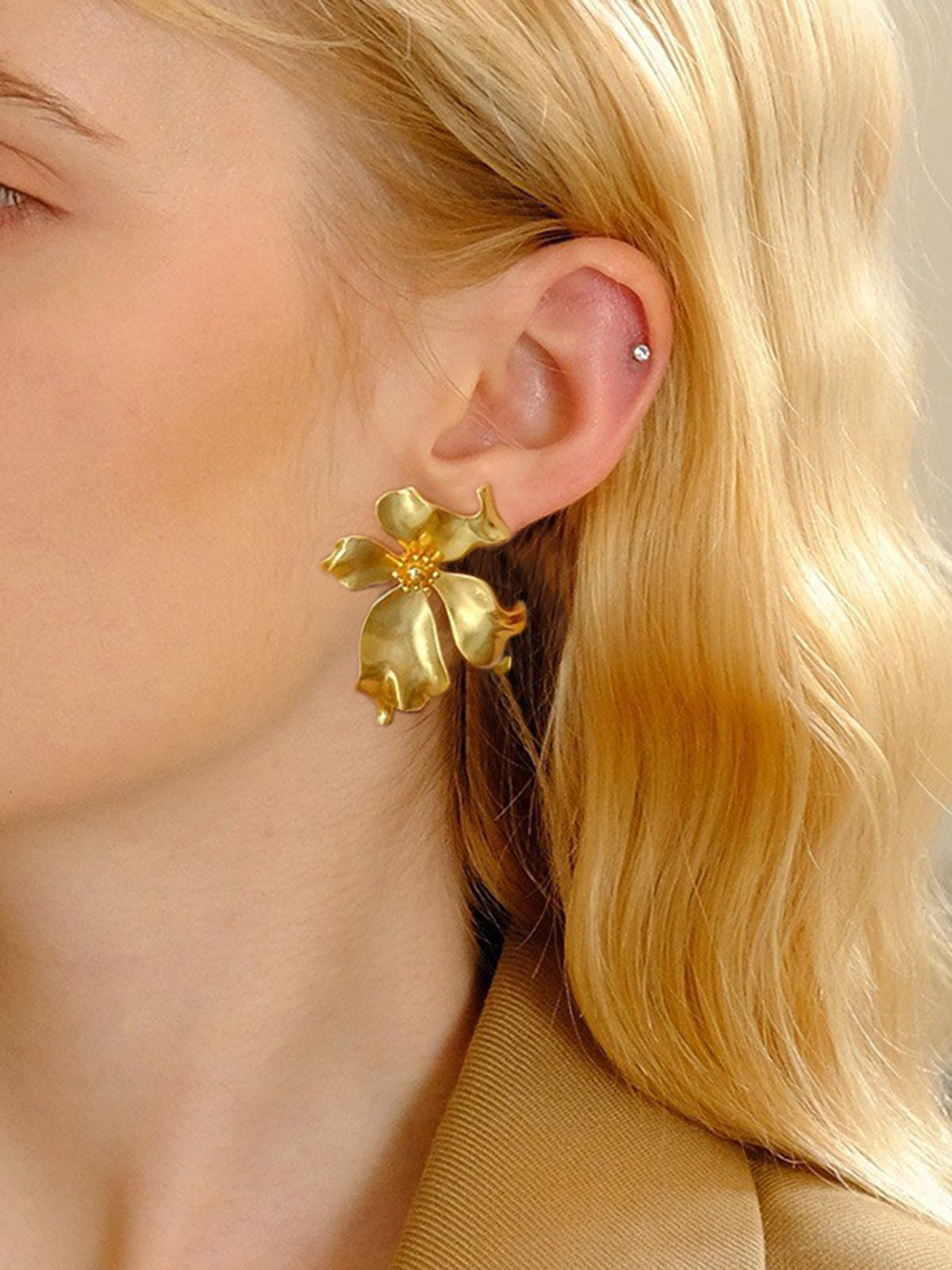 Beautiful metal flower earrings for an elegant look