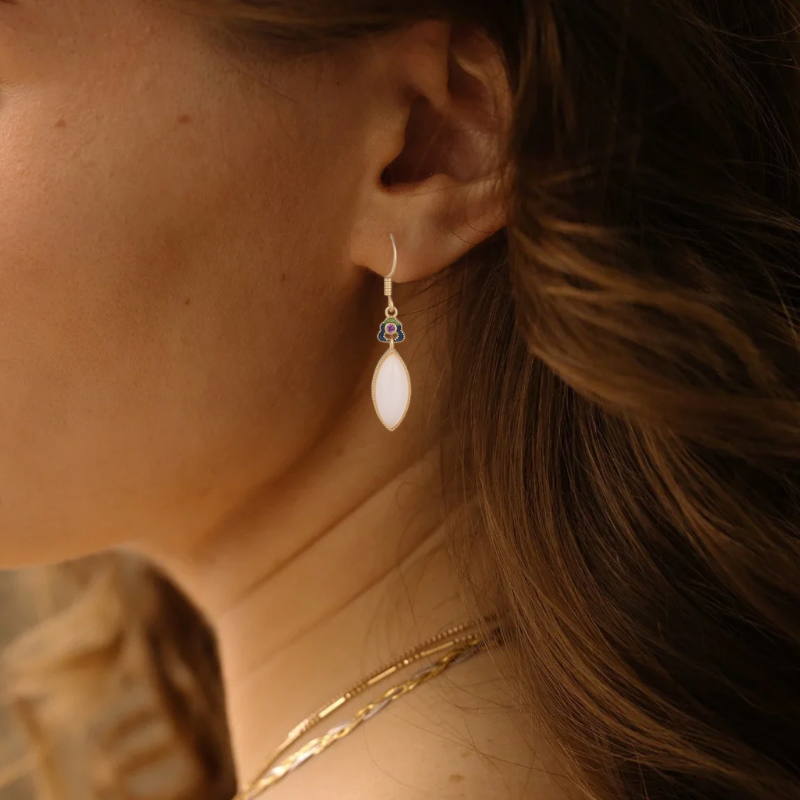 Chic Gold-Plated Drop Earrings with Elegant Shine