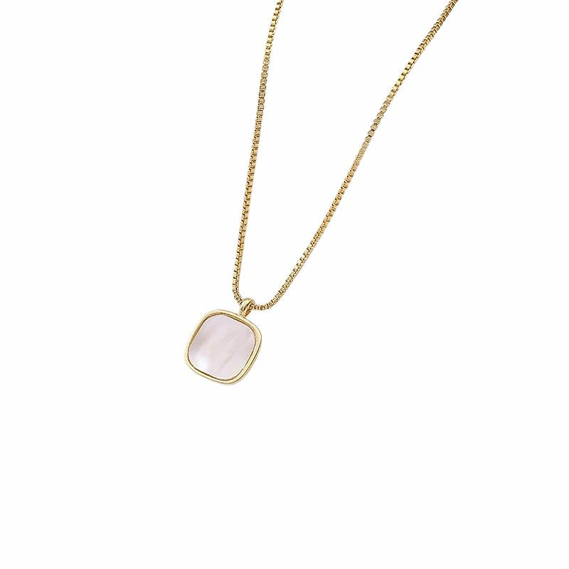 Chicparel Necklace Hanger - Cute and Handy