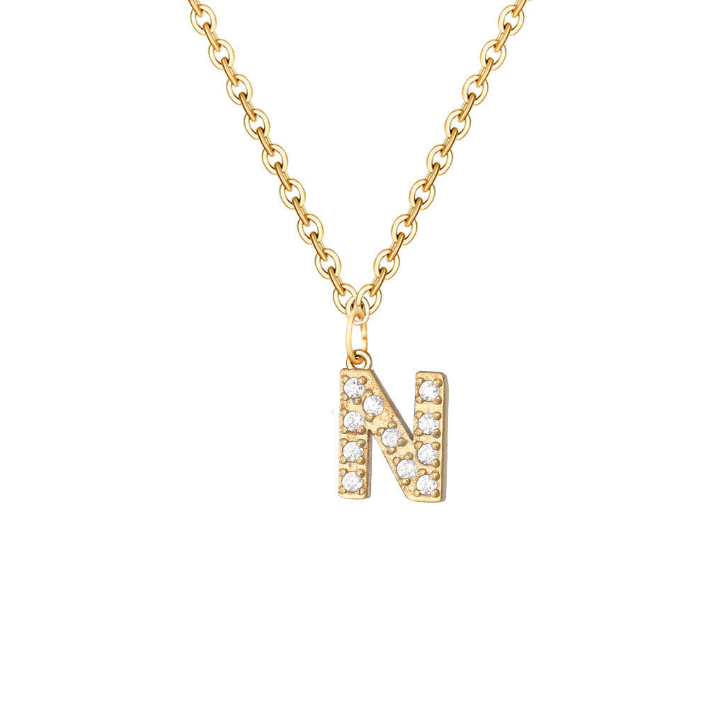 Elegant necklace with letter and sparkling elements for an exceptional style