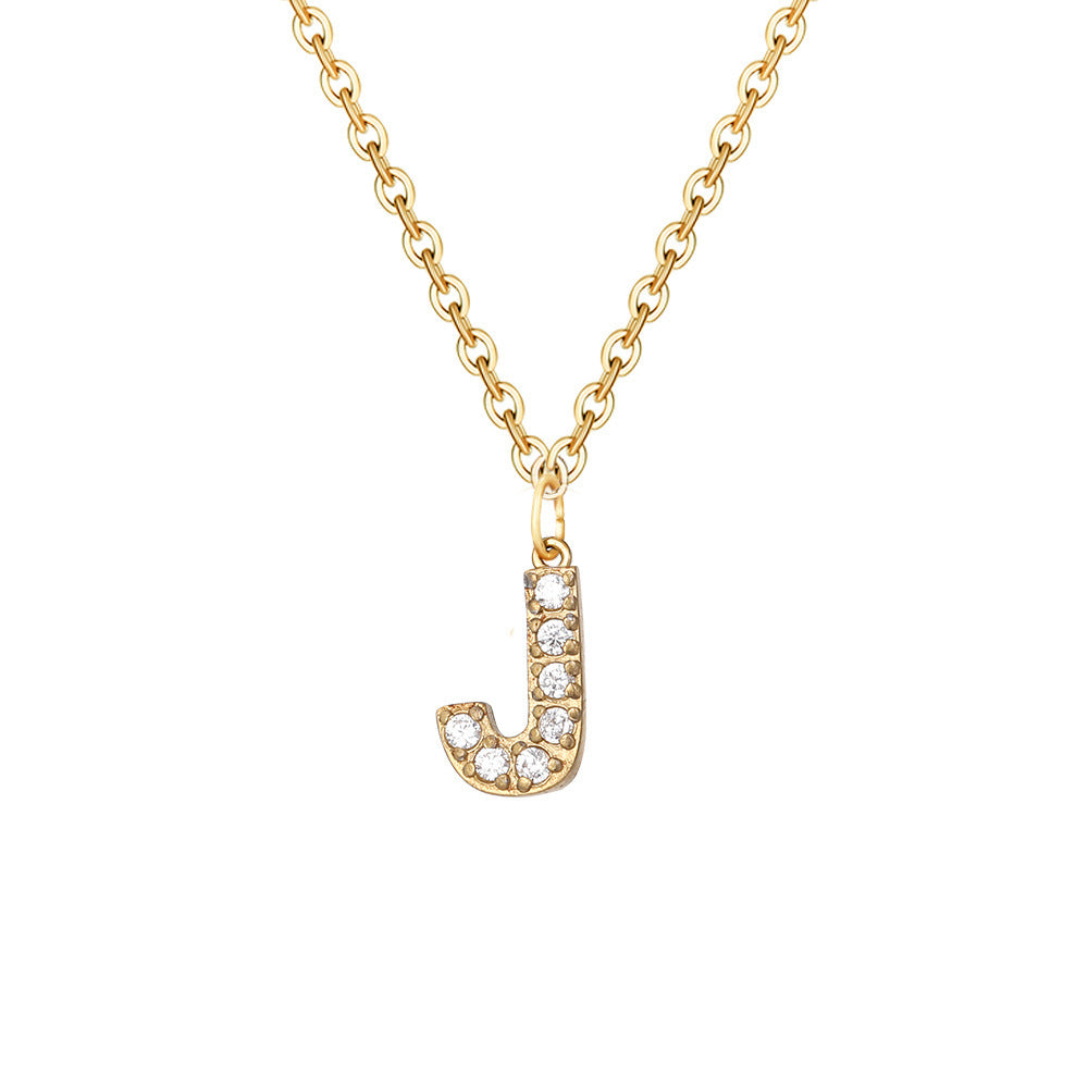 Elegant necklace with letter and sparkling elements for an exceptional style