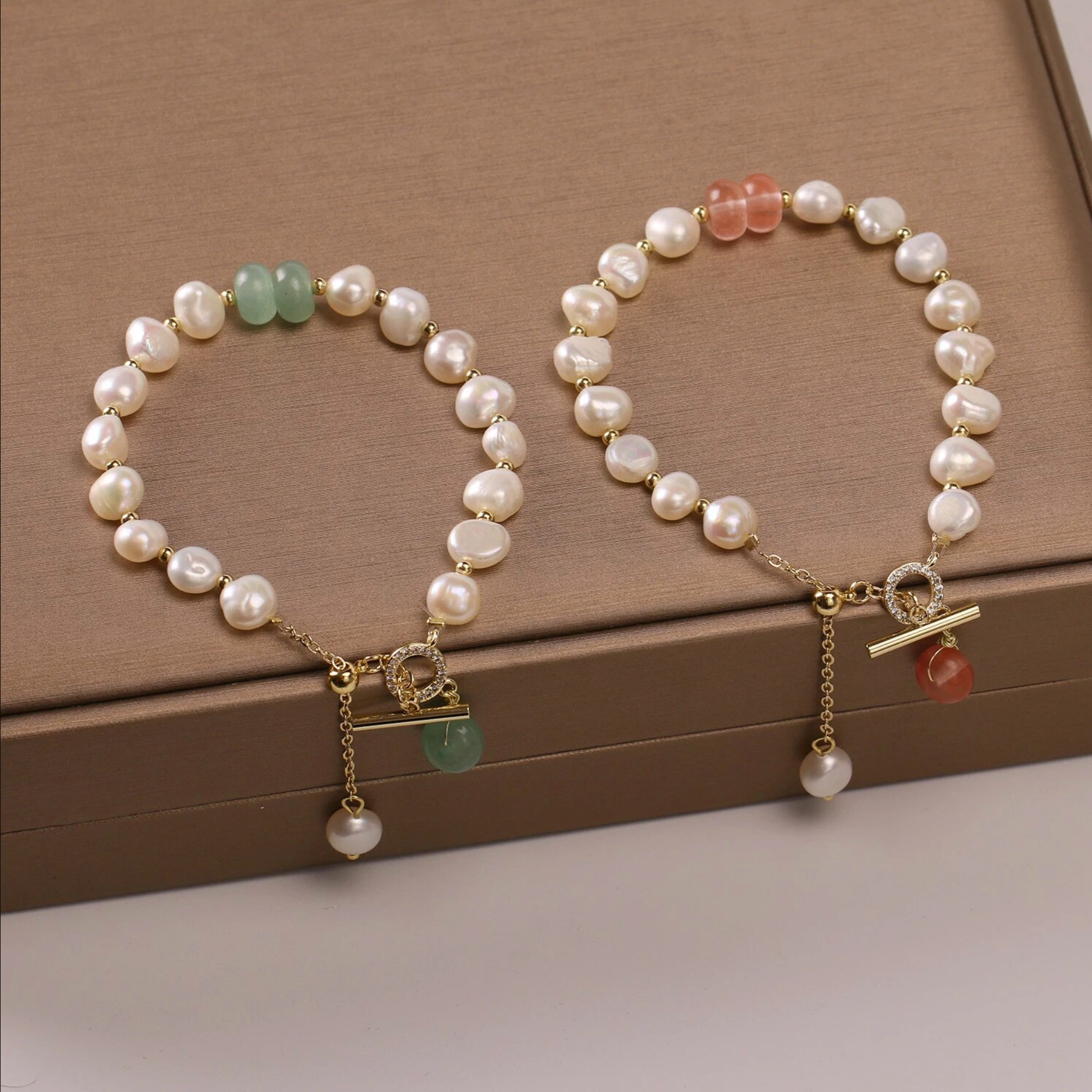 Sofia - Chic and Timeless Freshwater Pearl Bracelet