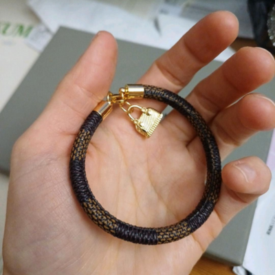 LULU Golden Bag Bracelet