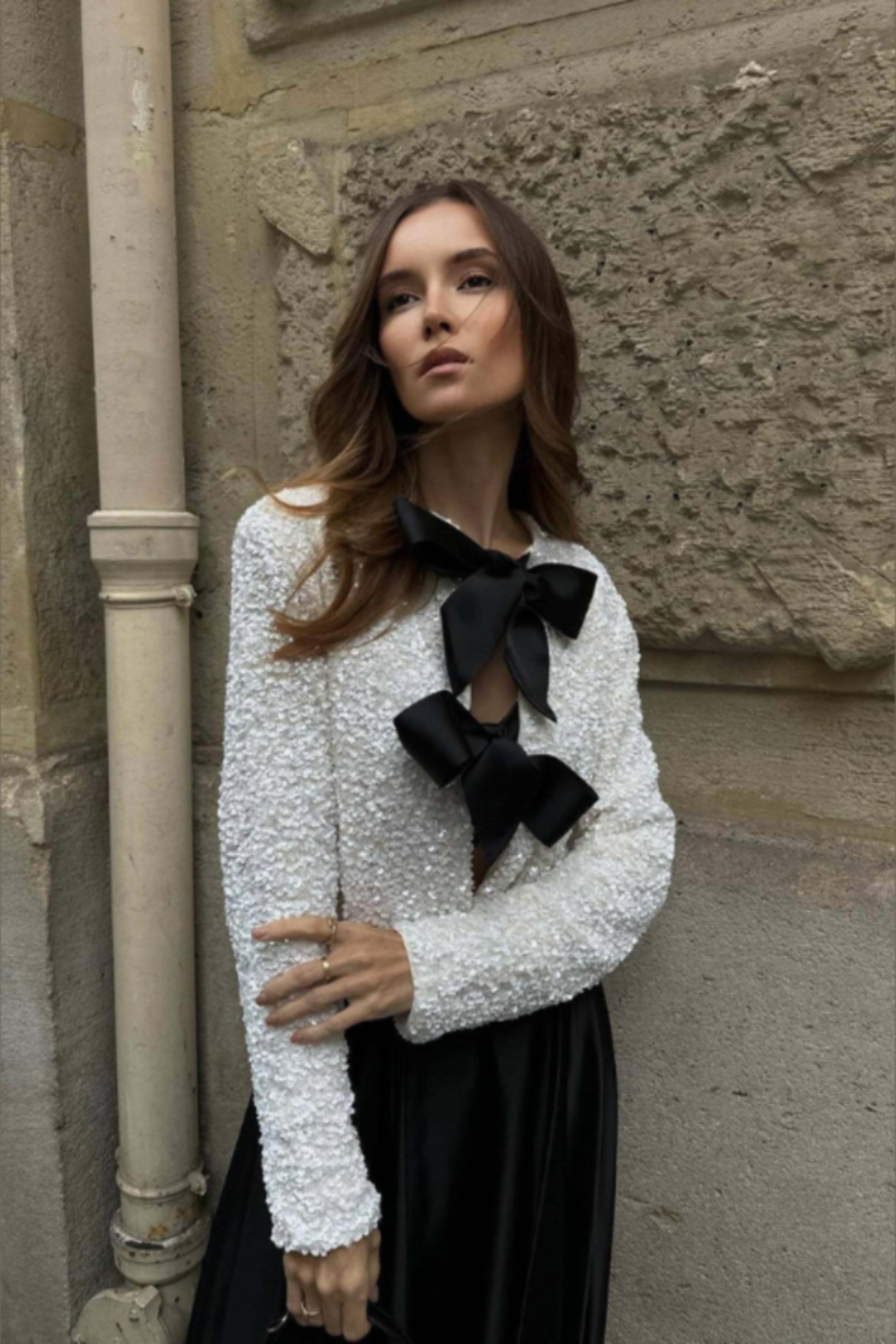 Noria | Modern chic blouse with bow accents