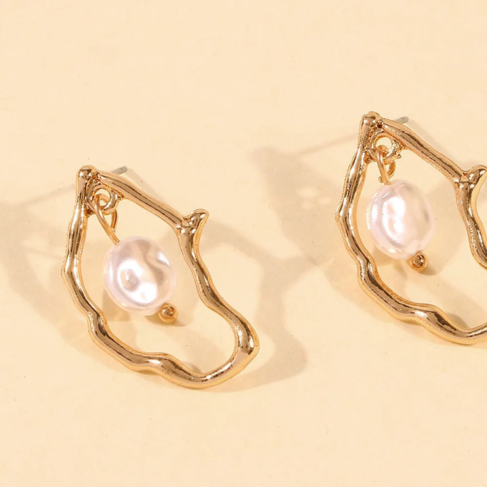 Exotic Pearl Stud Earrings - Ada