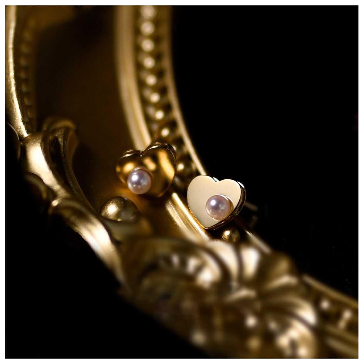 French Mirror Pearl Stud Earrings - Riva