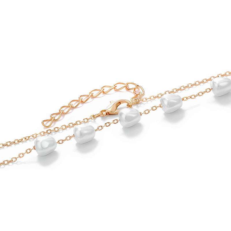 Enhance your look with the elegant Fresh Five-Pearls Necklace - Victoria