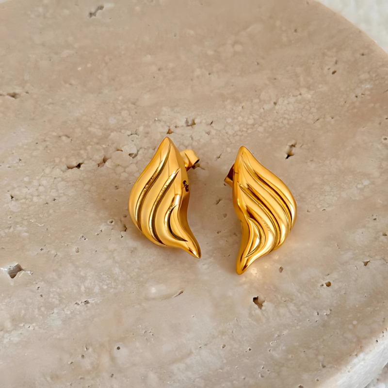 Elegant Angel Wing Earrings with Hair Flag for a Sophisticated Look