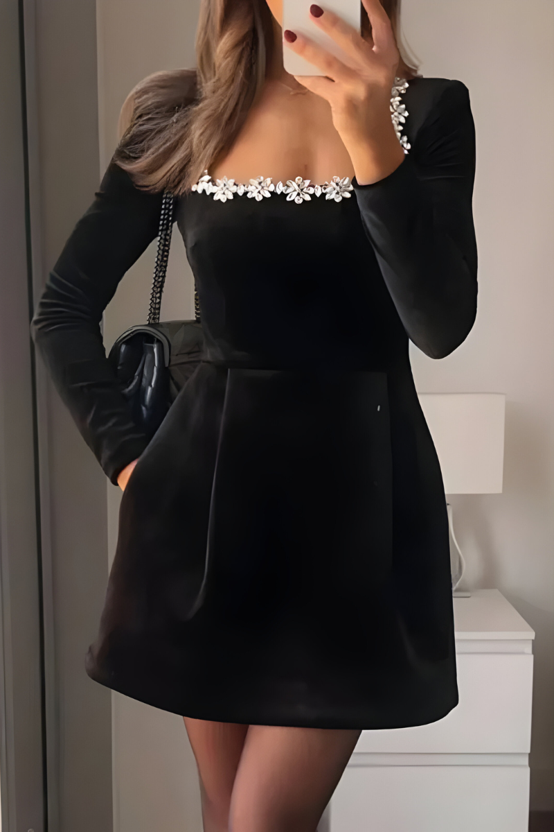 Noellen- Classic Velvet Cocktail Dress
