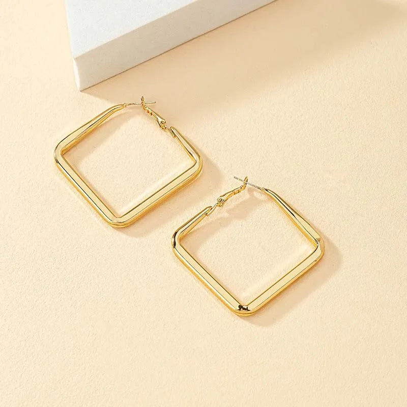 Selina | Elegant Square Carved Earrings