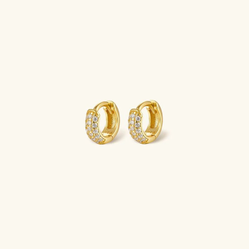Stylish Chunky Pavé Hoop Earrings – Elegance and Charm in One Set
