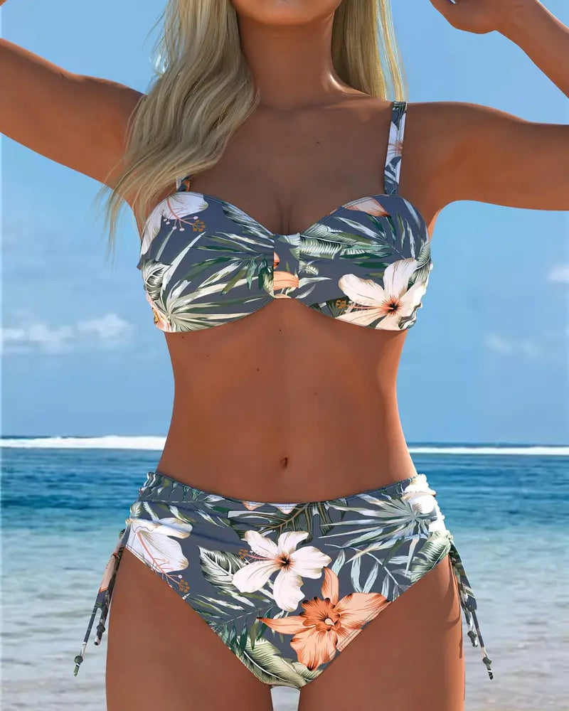 Two-Piece Bikini with Printed Pattern – Trendy