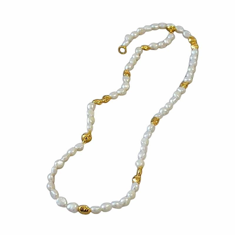 Elegant Irregular Baroque Pearl Necklace - Jantine for a unique style