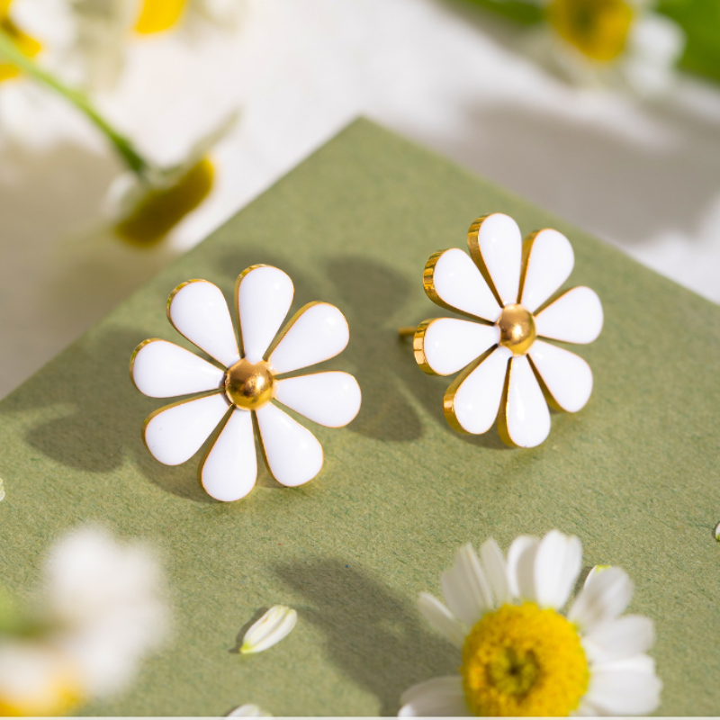 Chic and Elegant Flower Stud Earrings - Everly