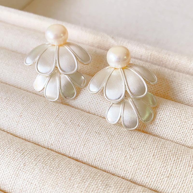 Stylish Double-Layered Flower Belly Earrings - Elegant Accessory for Any Occasion