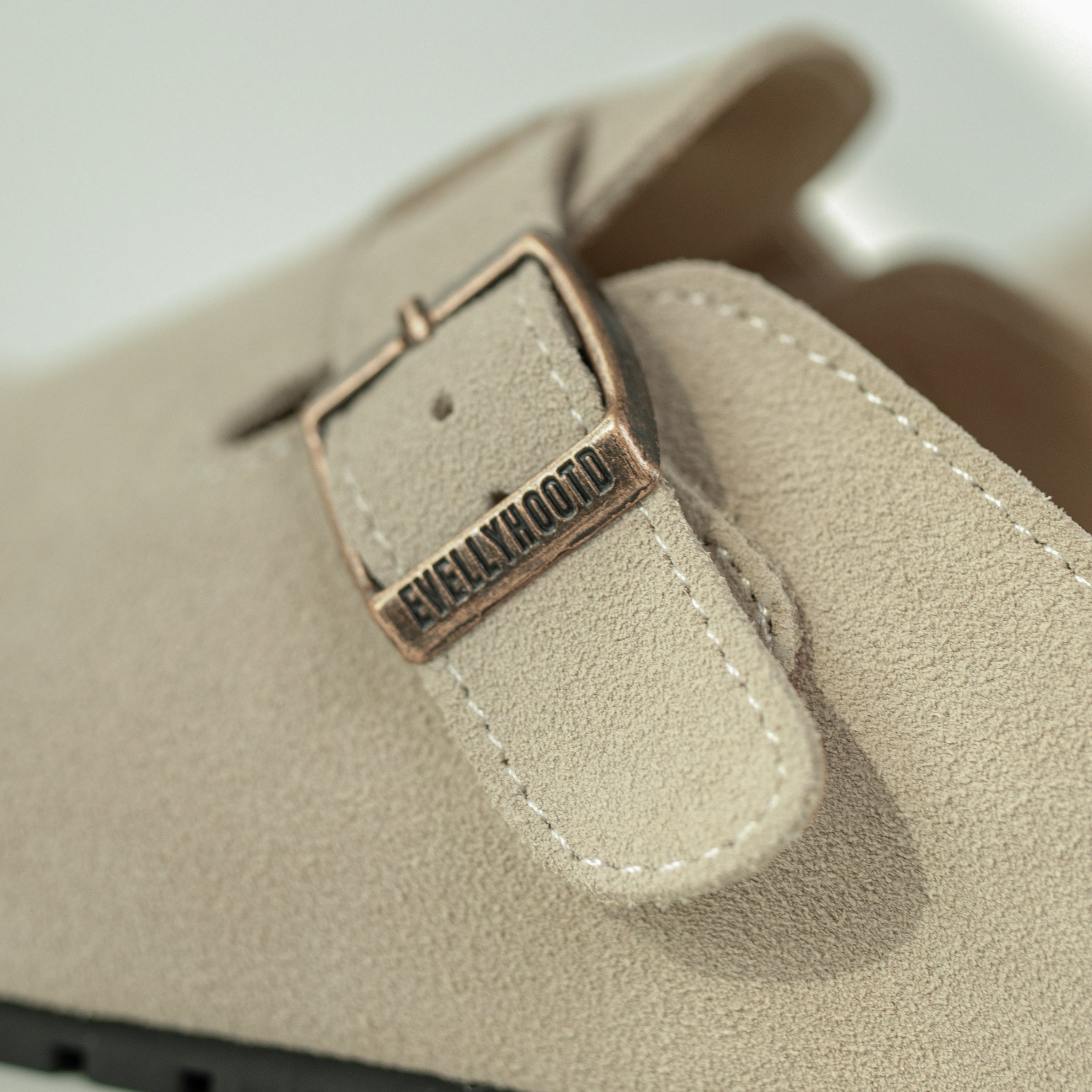 Evergreen Closed Round Toe Suede Clogs