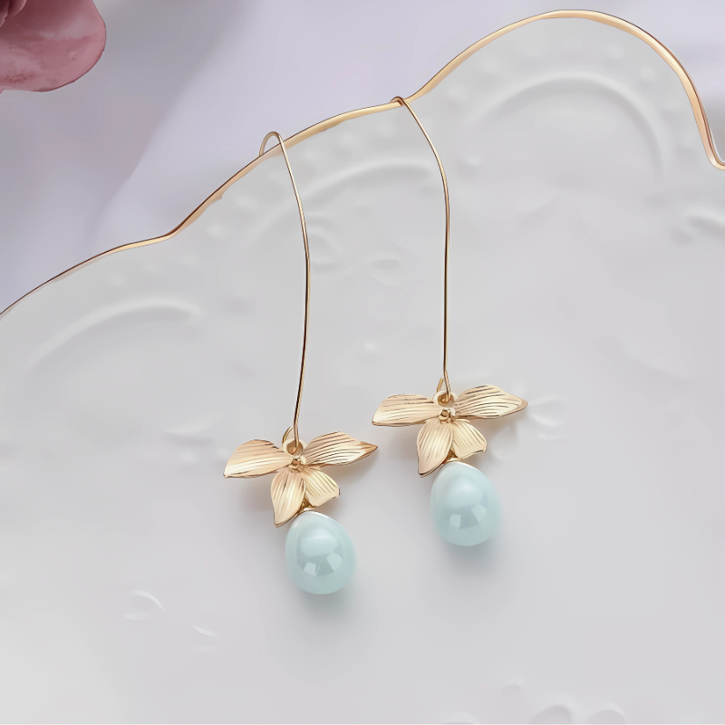 Chic and eye-catching Bengali drop earring set - Yaya