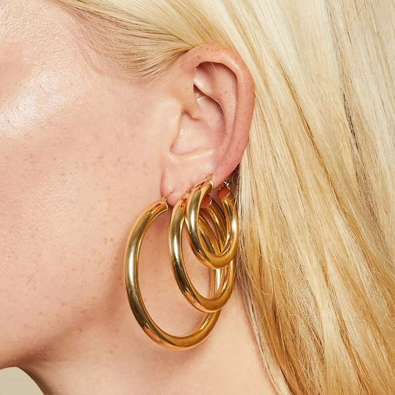 Wide Round Earrings - Jeffi