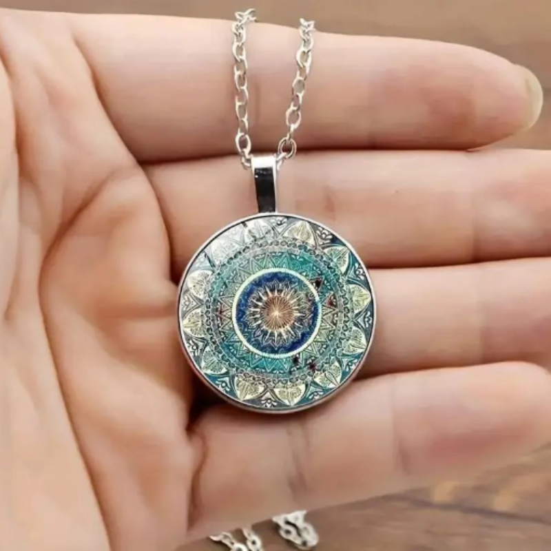 Elegant Vintage Blue Mandala Necklace - Mouri for Timeless Style
