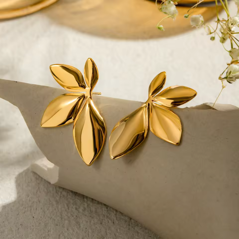 Elegant Gold Leaf Earrings - Natural Luxury Essence