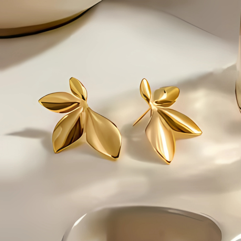 Elegant Gold Leaf Earrings - Natural Luxury Essence