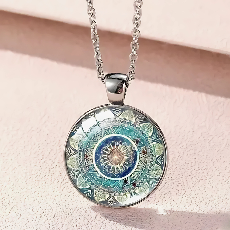 Elegant Vintage Blue Mandala Necklace - Mouri for Timeless Style